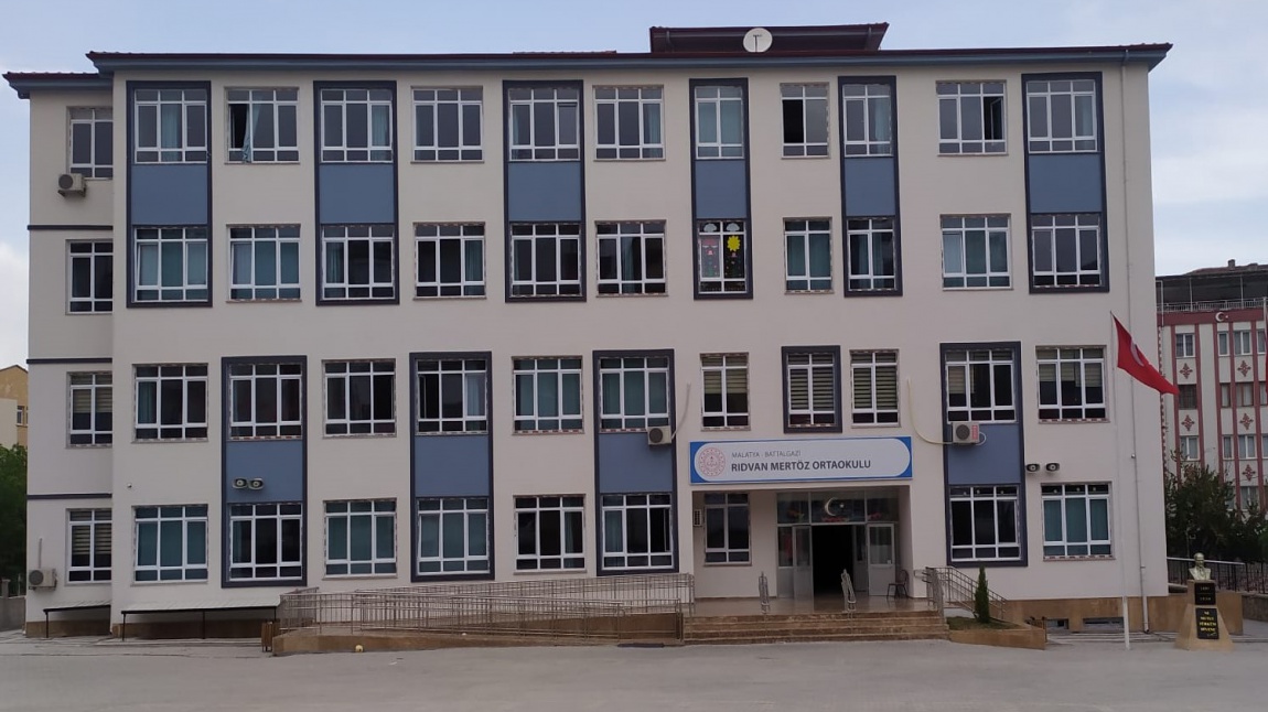 Rıdvan Mertöz Ortaokulu Fotoğrafı